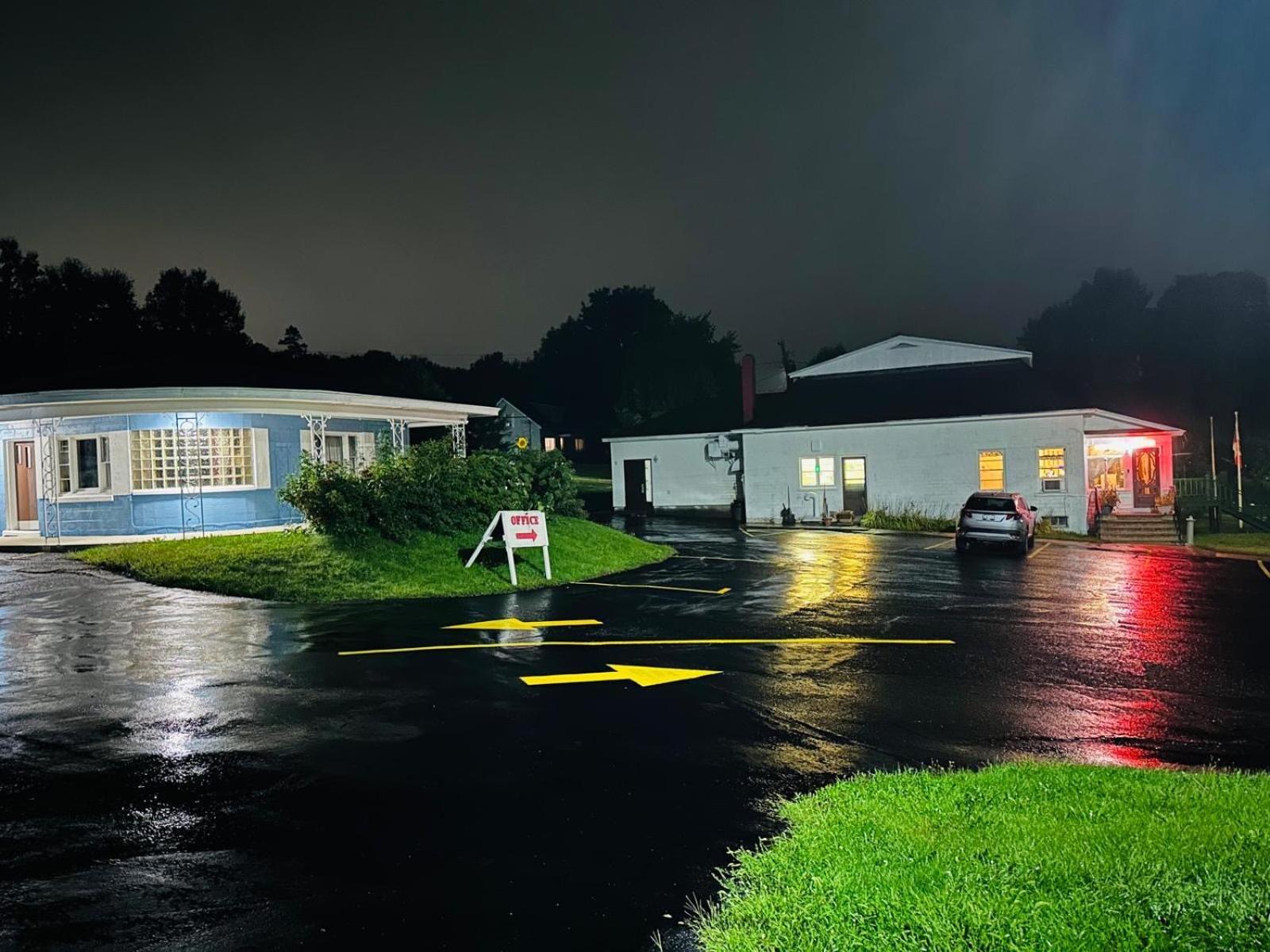 Stiles Motel Hill View Woodstock Kültér fotó